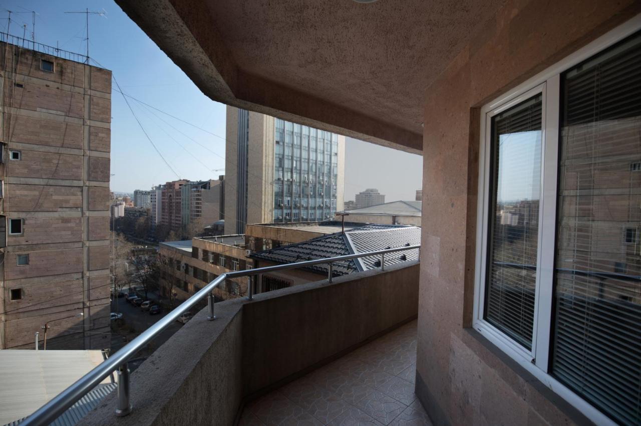 Ris Central Apartments Yerevan Luaran gambar